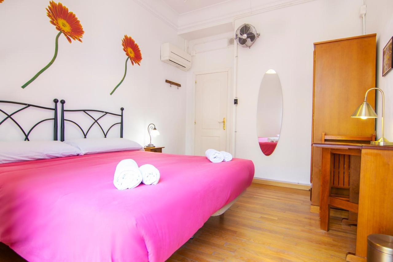 Kasa Katia Guest House Valencia Ngoại thất bức ảnh